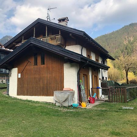 Chalet Verde Lenzumo di Concei Bagian luar foto